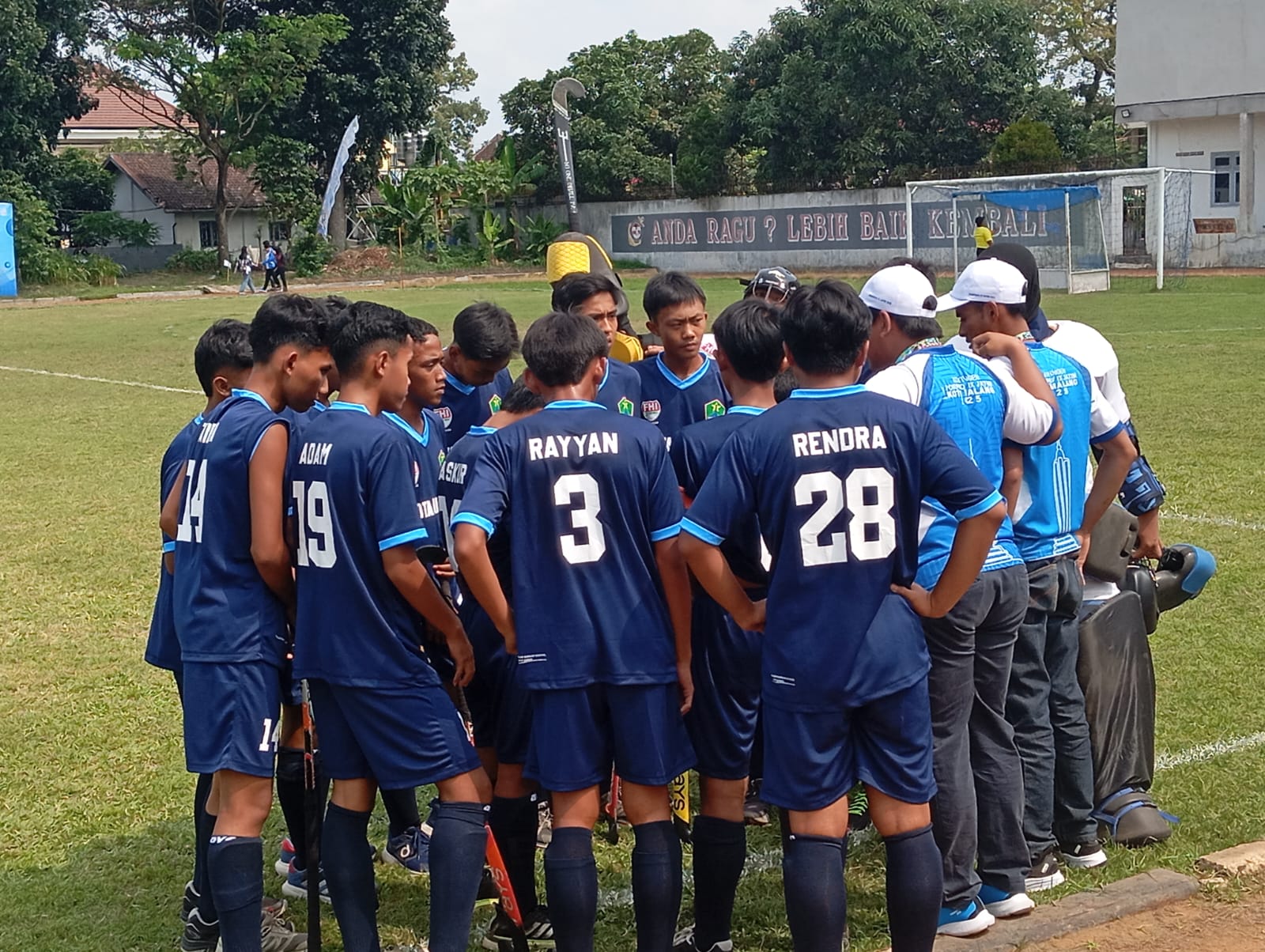 Hockey Putra Kota Malang ditahan imbang dari Banyuwangi, pada pertandingan Hockey Outdoor Porprov Jatim 2025