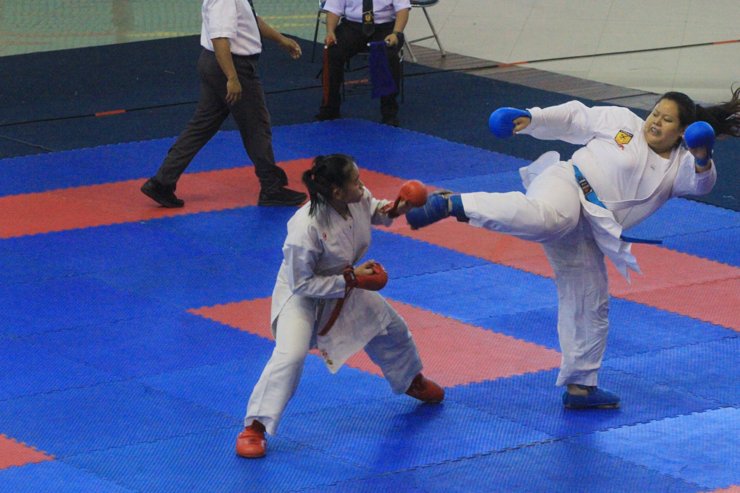 Atlet Putri Kota Malang Sumbang Emas dan Perak di Cabor Karate PORPROV 2025